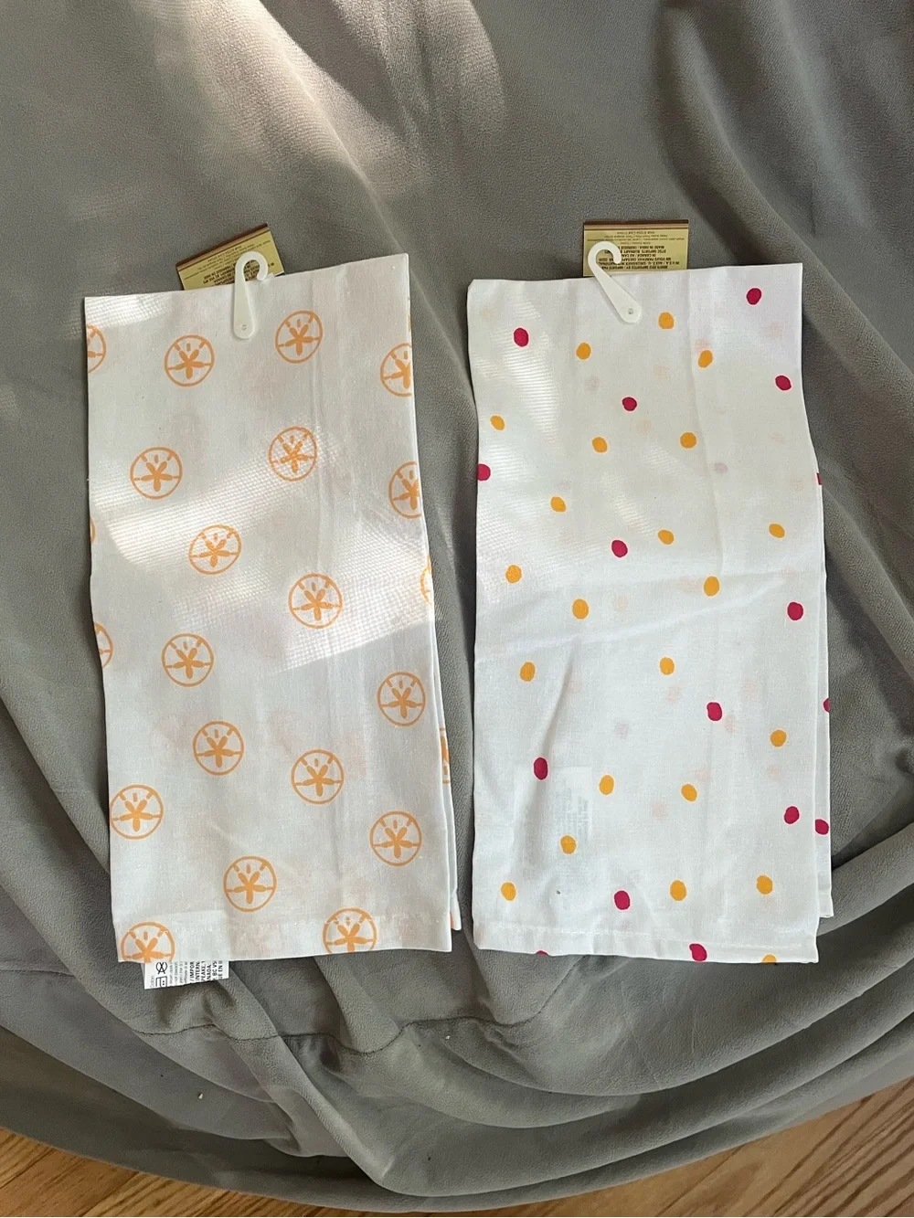 NWT Decorative Hand Towels